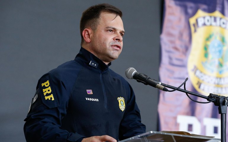 Ex-diretor da PRF é preso ao tentar fugir do Paraguai para El Salvador