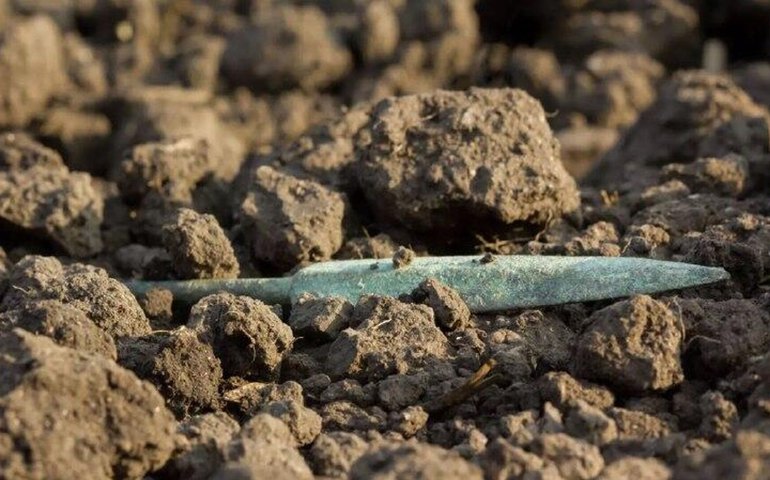 Arqueólogos desenterram na Índia lança mais longa da Idade do Ferro