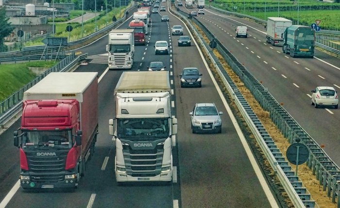 Líderes dos caminhoneiros repudiam uso da categoria para pauta política