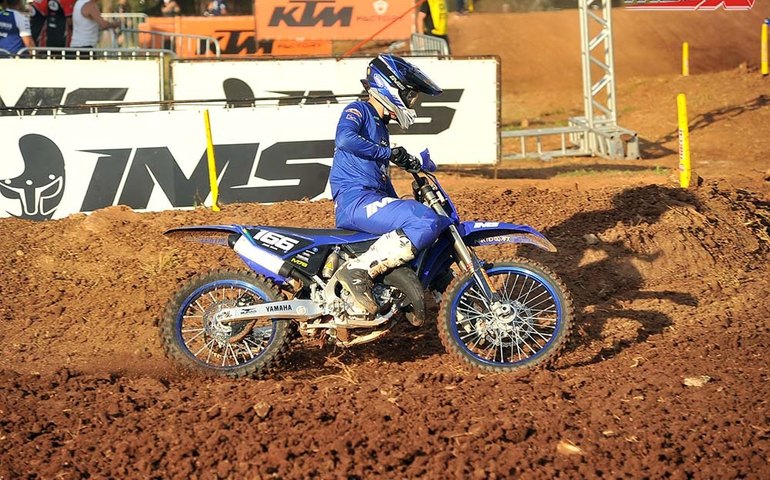 Piloto José Gabriel se classifica para a próxima etapa no Campeonato Brasileiro de Motocross em SP