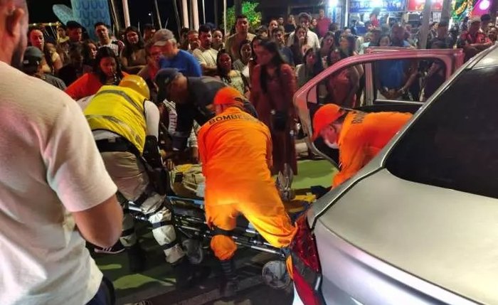 Uma das vítimas precisou de atendimento médico e foi socorrida