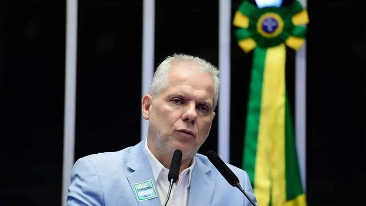 Defesa de ex-presidente do INSS rebate acusações e critica prisão preventiva