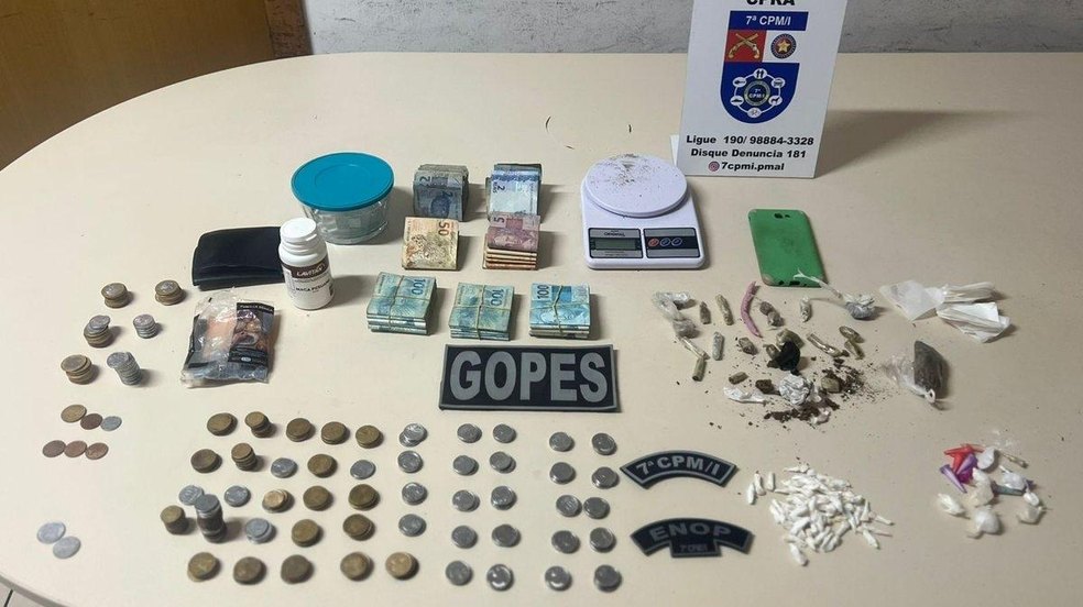 Homem é preso por tráfico com mais de R$ 15 mil e drogas embaladas para venda em Arapiraca