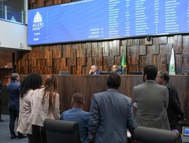 Alvos da PF, desembargador e ex-presidente da Alerj trocavam mensagens de afeto