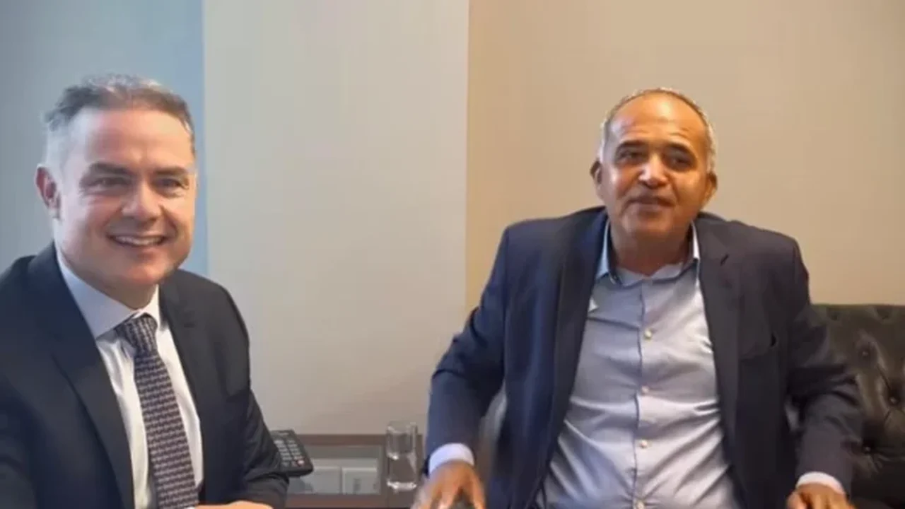 Renan Filho garante Feira de Gado para Tapera e R$ 1 milhão para Saúde da cidade