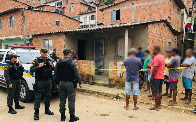 'Tribunal do Crime' na Grota do Rafael: casal é torturado por 24h; marido é morto a facadas e mulher resgatada com fio no pescoço