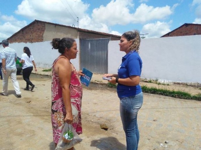 Anjos da Paz orientam população de Coqueiro Seco sobre os perigos das drogas