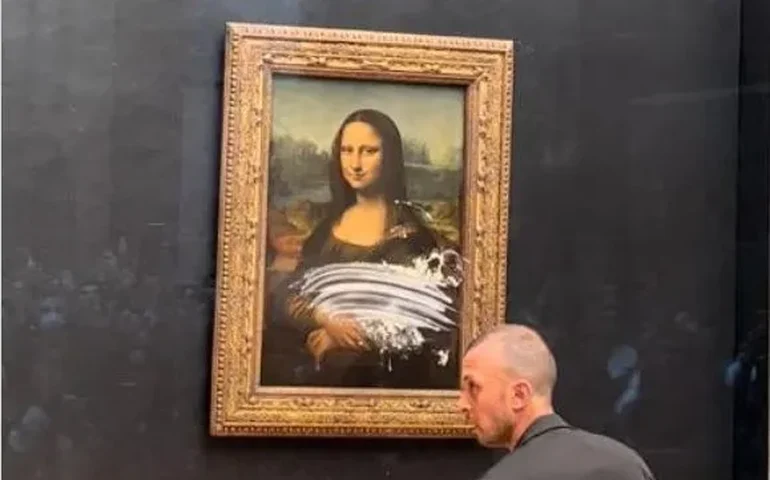 Ativistas atiram sopa contra o quadro da Mona Lisa no Louvre