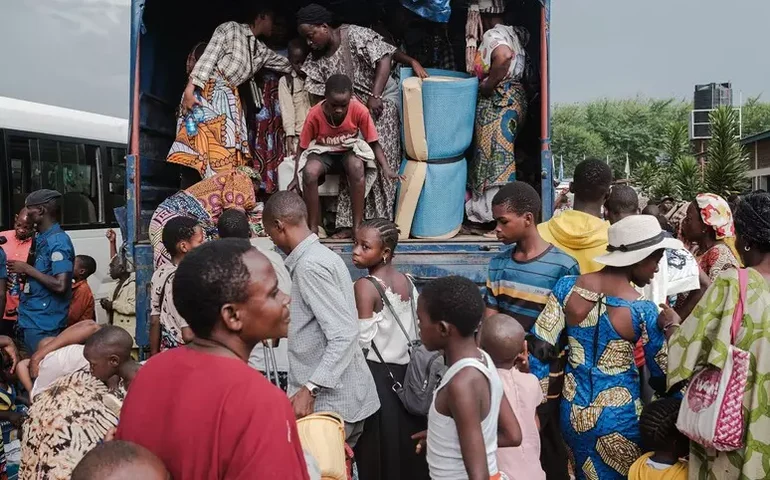 Presidente da Itália diz que é preciso fazer mais por refugiados