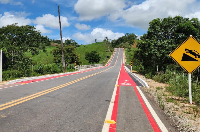 Obra do Alagoas de Ponta a Ponta liga BR-101 à AL-220 entre Junqueiro e Campo Alegre