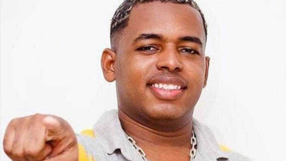 Funk polêmico de MC Dinguinho é excluído também do YouTube