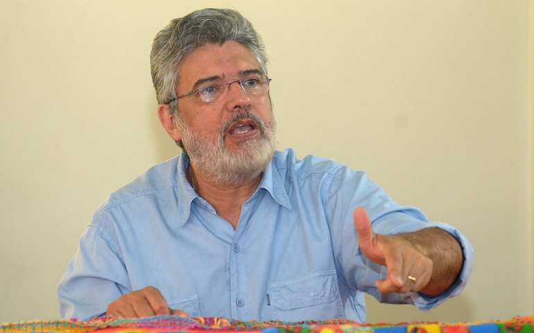 Tavares debate melhorias em comunidades terapêuticas do Estado