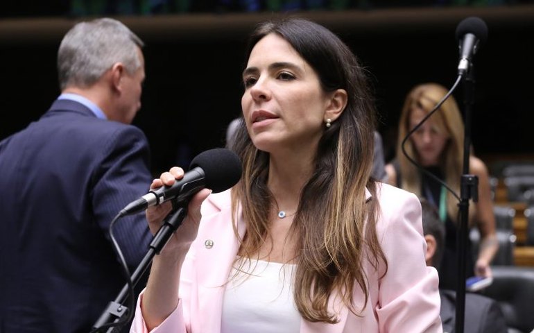 Comissão aprova projeto que estabelece preferência a produto e serviço nacional em licitação