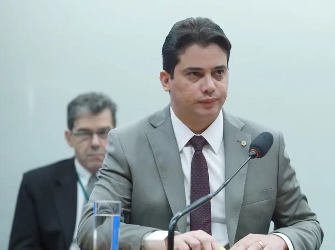 Deputado nega envolvimento com suposto desvio de recursos de município