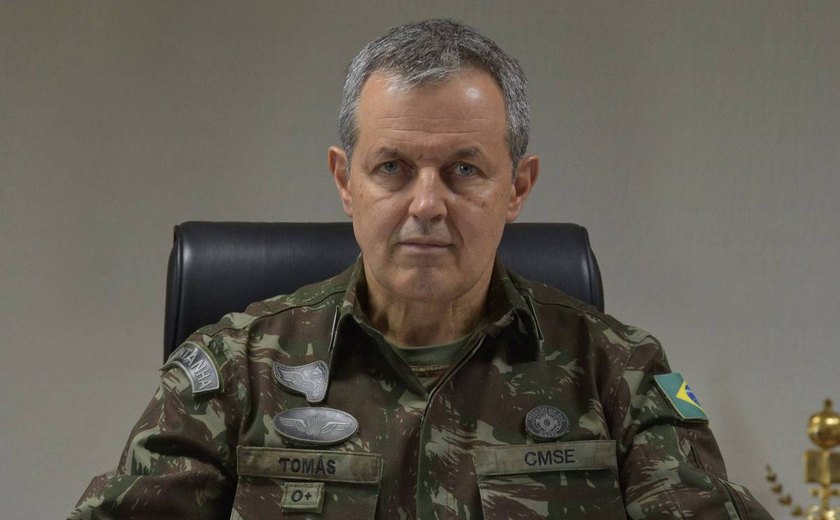 Comandante do Exército diz que previsibilidade orçamentária é 'fundamental' para defesa