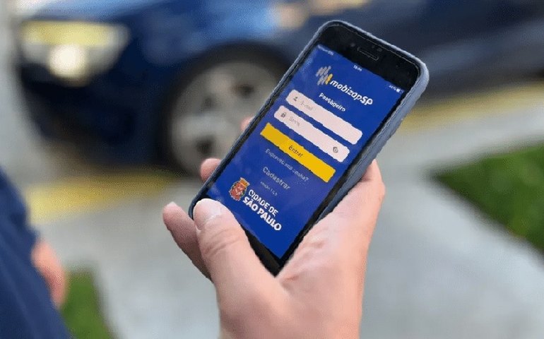 Prefeitura lança aplicativo mobizapSP para concorrer com Uber e 99