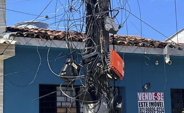 Corte de cabos deixa moradores do Vergel sem internet em Maceió