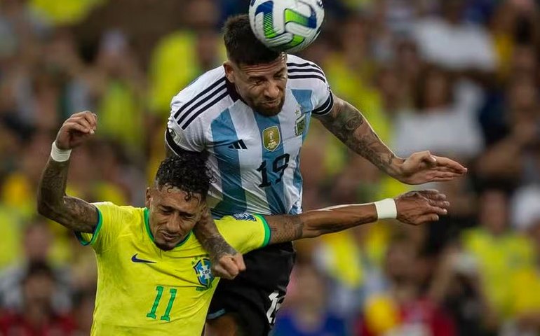 Scaloni quer vaga na Copa contra o Brasil para acelerar renovação na Argentina: 'Idade passa'
