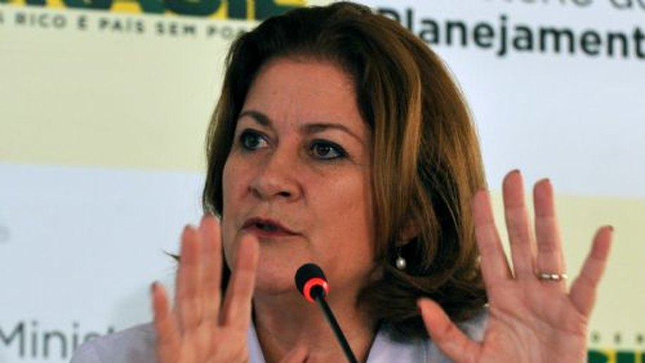 Ministra rebate Fifa e elogia Comitê Olímpico Internacional