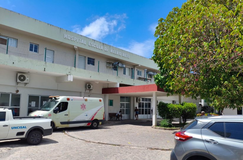 No dia de combate à meningite, Hospital Helvio Auto alerta para sintomas de emergência