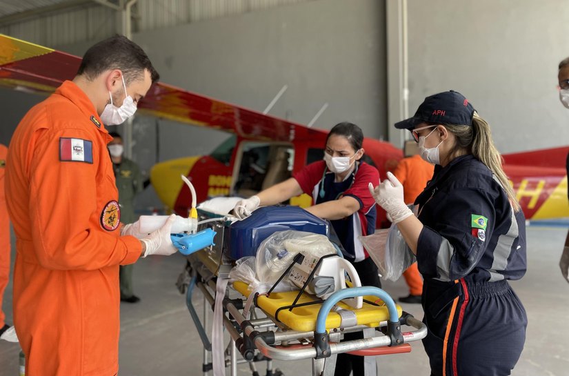 Sesau assegura a transferência de mais um bebê cardiopata para realizar cirurgia em Recife (PE)