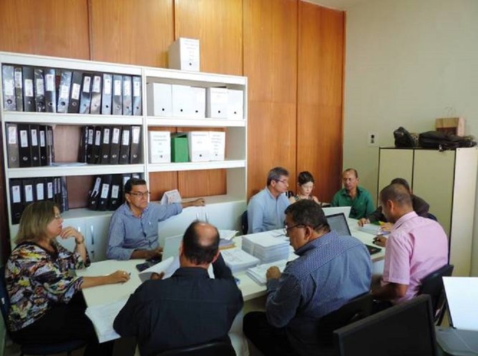 Jorge Dantas reúne escalão e anuncia exoneração de comissionados