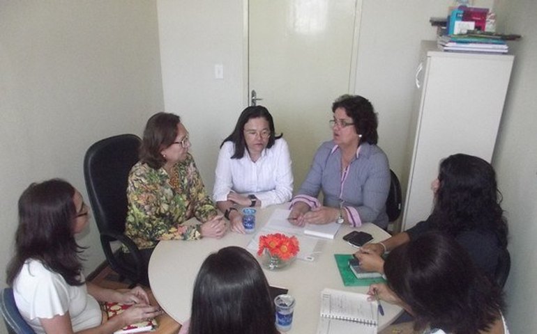 Alagoas discute criação de comitê para população em situação de rua