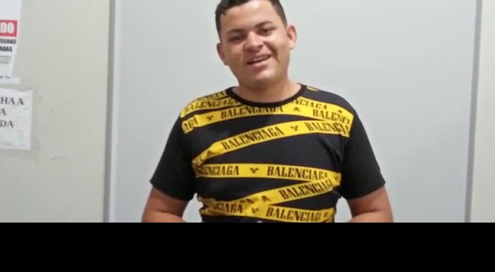 Pai e filho se reencontram após 19 anos separados na capital.jpg