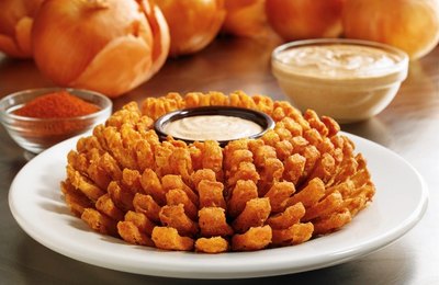 Outback oferece famosa Bloomin’ Onion grátis durante a Aussie Week    
