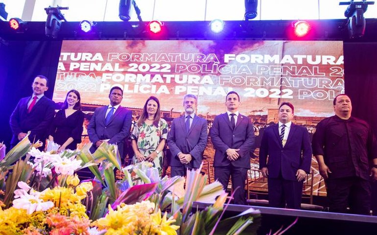 Secretária do Gabinete Civil participa da formatura dos policiais penais