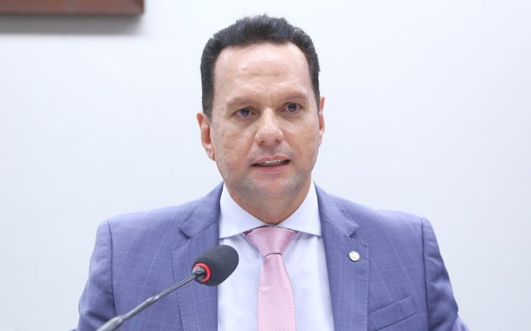 Comissão aprova inclusão de aluguel de máquinas no programa de apoio ao setor de eventos