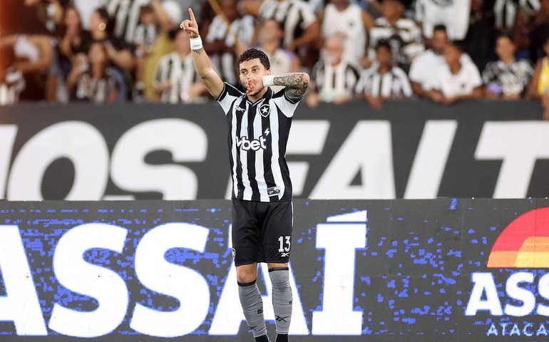 Botafogo bate Chape em jogo de abertura da 5ª fase da Copa do Brasil