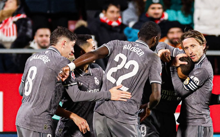 Real vence Girona, vê Barcelona só empatar em Sevilha e se aproxima da liderança do Espanhol