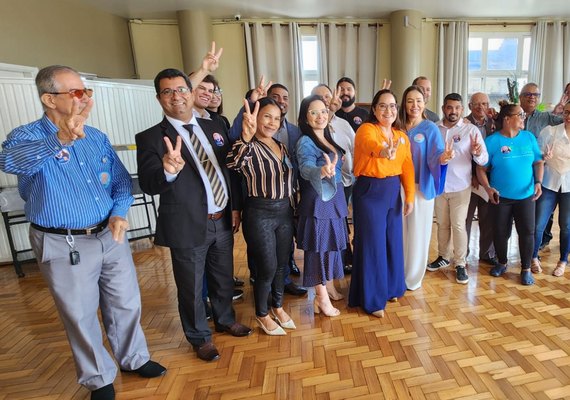 Lavínia Cavalcanti tem encontro com advogadas e advogados de Penedo