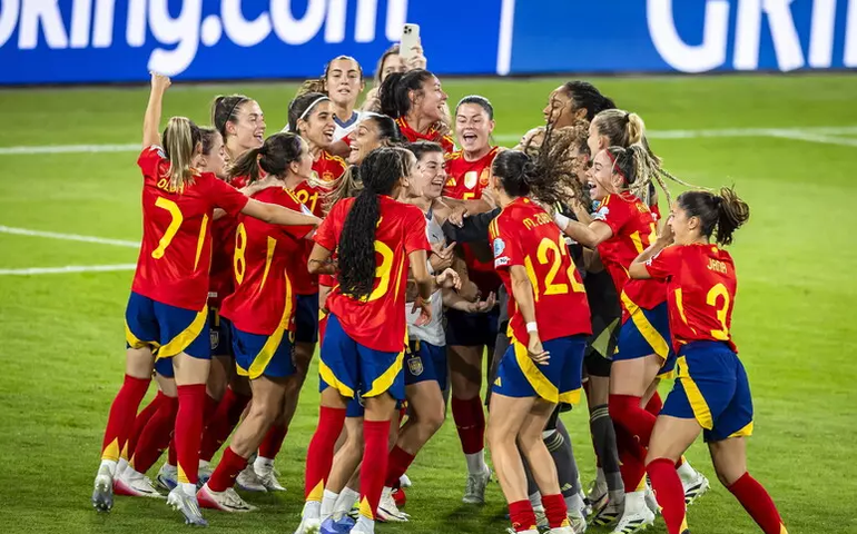 Espanha derrota Suíça e avança à semifinal da Eurocopa feminina