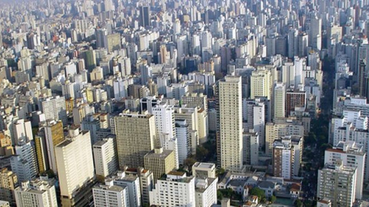 Por que os prédios do centro de SP possuem alto risco para incêndios?