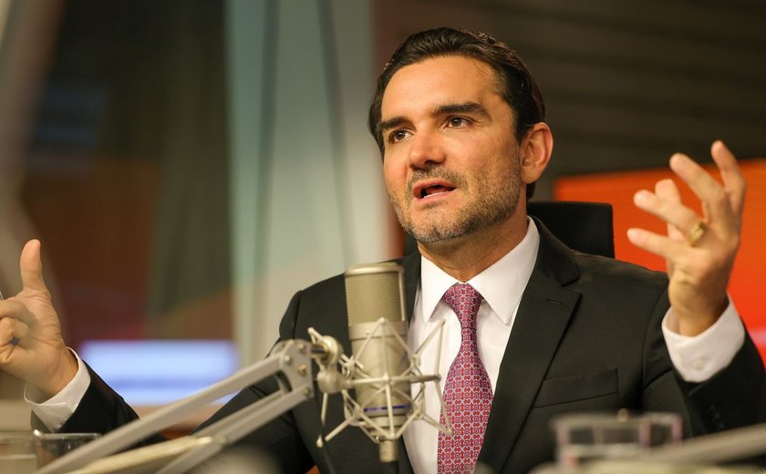 Celso Sabino confirma a Lula que deixará Ministério do Turismo