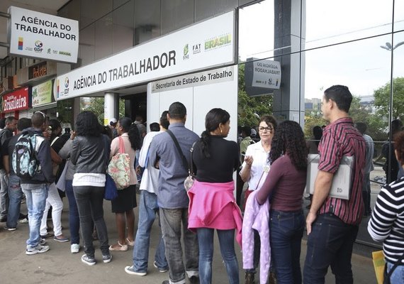 Desemprego recua a 7,9% no trimestre encerrado em julho, menor taxa para o período desde 2014