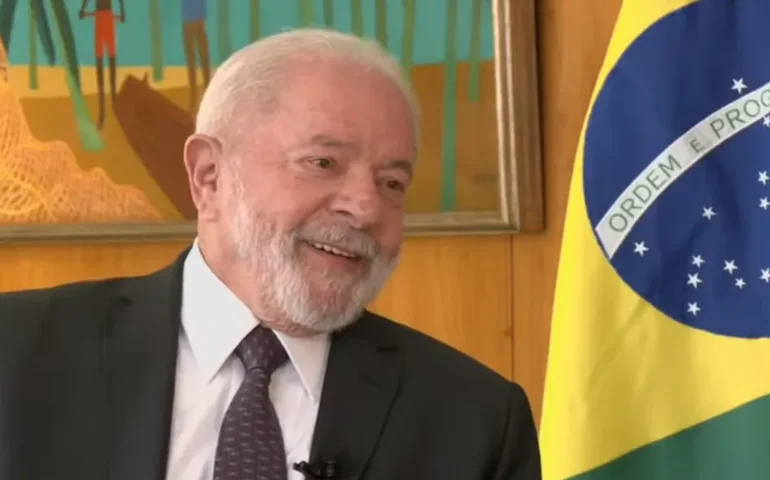 Lula relança Mais Médicos na segunda-feira