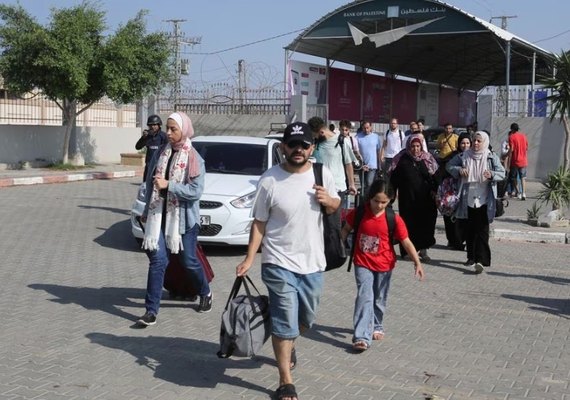 Governo espera retirar brasileiros de Gaza nos próximos dias após acordo entre Israel e Egito