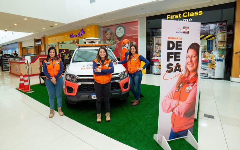 Semana Nacional de Defesa Civil é comemorada com exposição em shopping