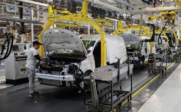 UE libera apenas 5% de recursos para tecnologias verdes; burocracia trava bilhões