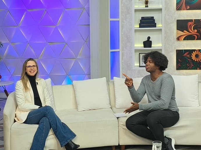 Dra. Ariane Bonucci alerta para os riscos da exposição ao ruído e reforça cuidados com a saúde auditiva em entrevista à Rede Mais Família