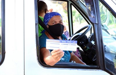 Uso de máscaras seguirá sendo exigida no transporte intermunicipal de passageiros