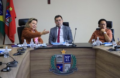 Secdef discute com MP e OAB plano para melhorias de instituições de acolhimento a pessoas idosas