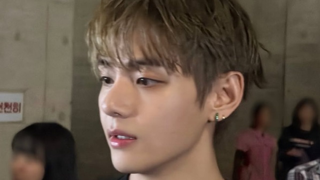 V, do BTS, revela perda de audição: 'No meu ouvido direito, está em apenas cerca de 30%'