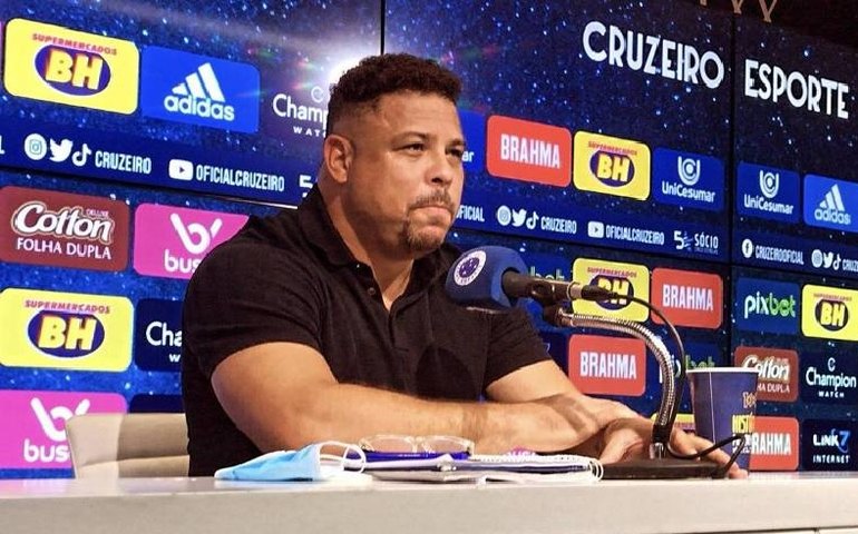 Ronaldo negocia venda de 20% da SAF do Cruzeiro a conselheiro, diz jornal