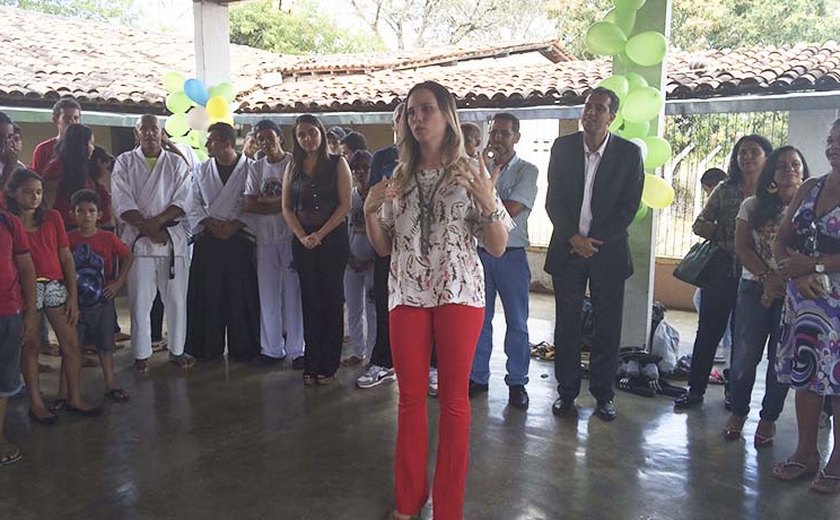 Defensoria Pública participa do lançamento do Programa Livro na Mão Bola no Pé