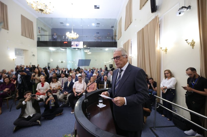 Vice-presidente representa AMA em homenagem a ex-governador Téo Vilela