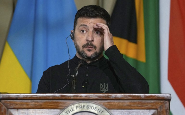 EUA cogitam afastar Zelensky em meio a escândalo de corrupção na Ucrânia, aponta mídia chinesa